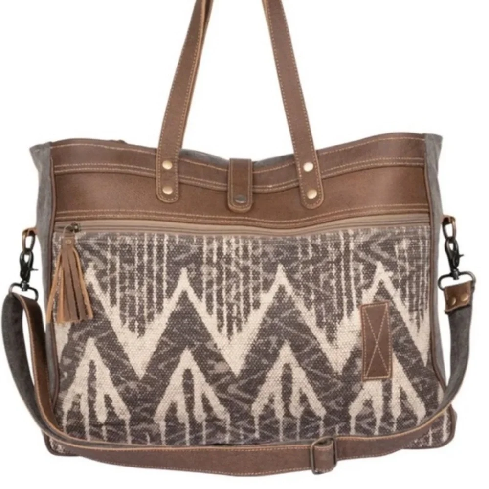 Myra Hot Brownie weekender tote bag NWT large